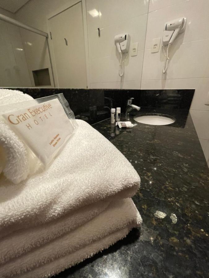 Gran Executive Hotel อูเบร์ลังเจีย ภายนอก รูปภาพ